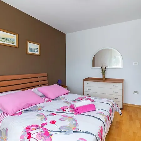 Isabella Appartement *