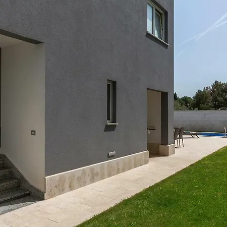 Villa Isabella Apartment *
