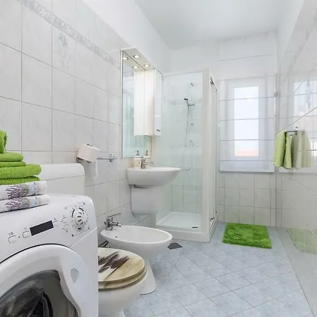 Isabella Apartament *