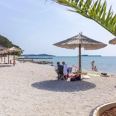 Isabella Apartament *