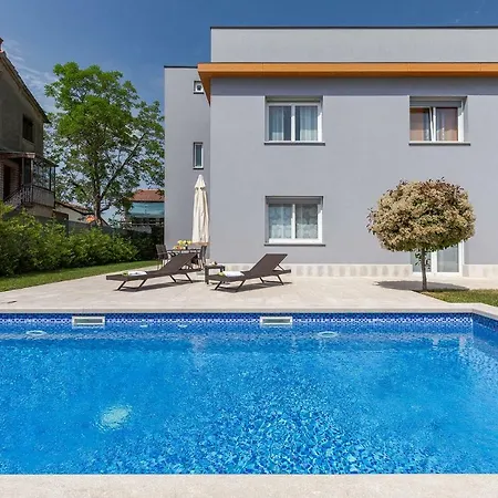 Apartment Villa Isabella Pula