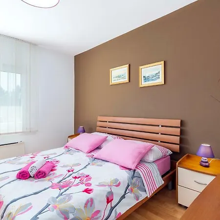 Isabella Apartamento