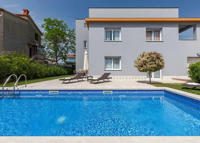 아파트 Isabella 풀라